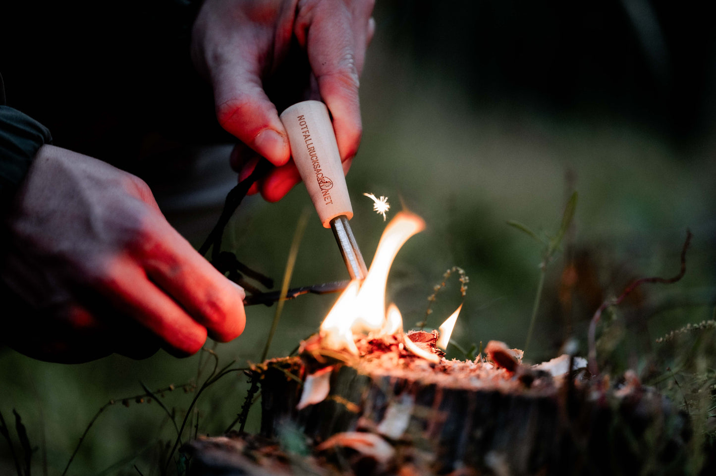 Premium vuurstaal - magnesiumstaaf met noodarmband